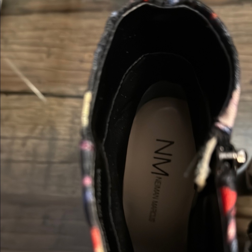 Neiman Marcus Red and Black Ankle Boots with Stiletto Heel - Picture 2 of 4